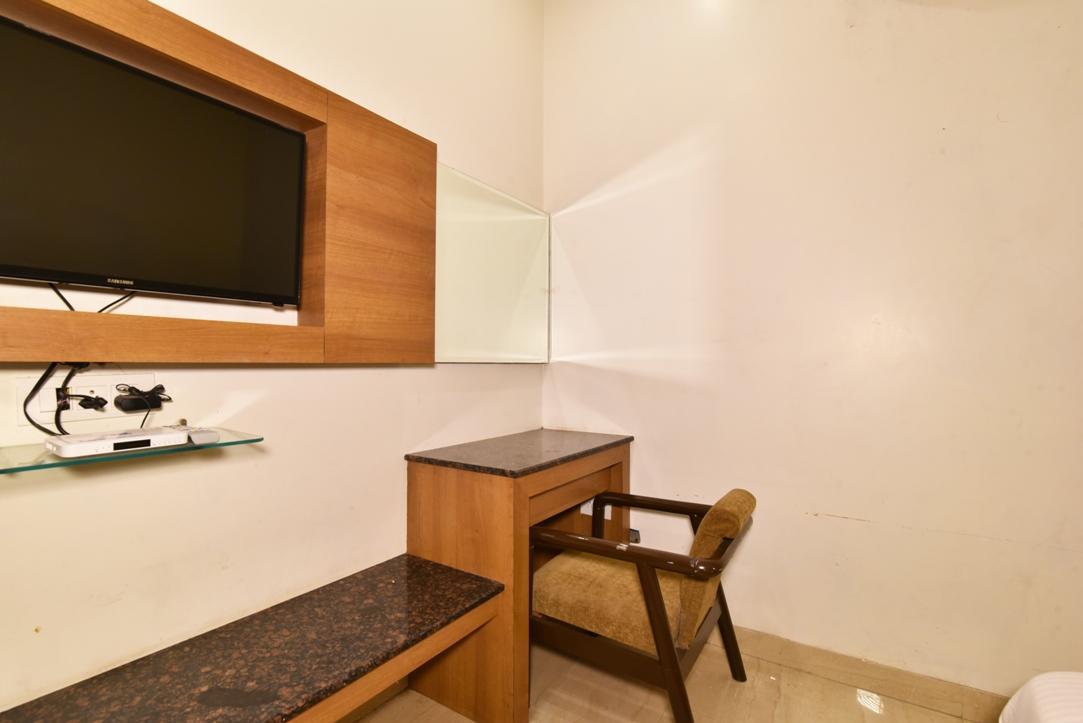 أمريتسار Hotel B-Comfort المظهر الخارجي الصورة