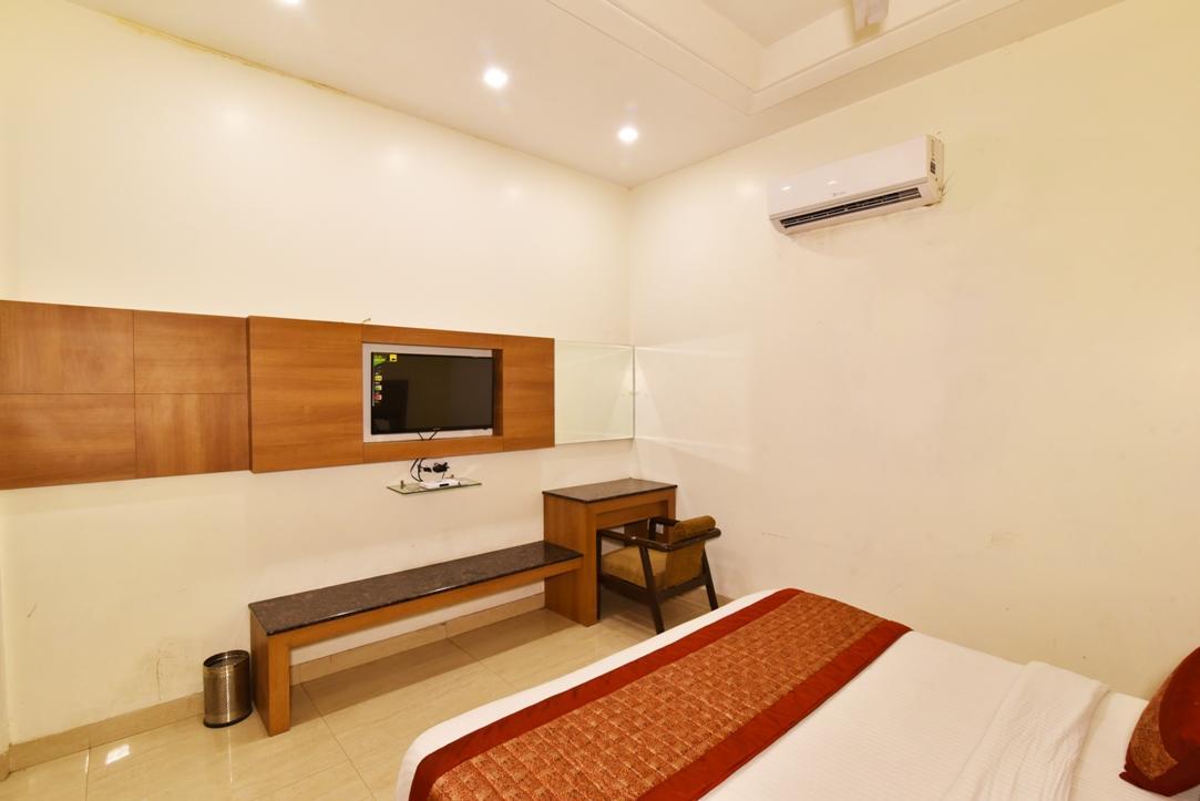 أمريتسار Hotel B-Comfort المظهر الخارجي الصورة